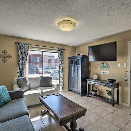 Game Day Retreat Pool Access, 2 Mi To Texas A And M Apartment College Station Exterior photo
