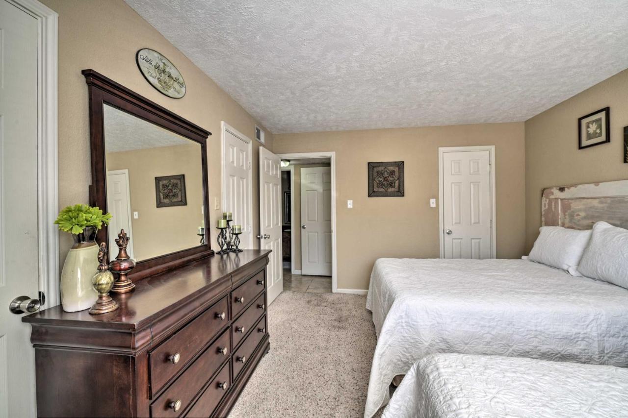 Game Day Retreat Pool Access, 2 Mi To Texas A And M Apartment College Station Exterior photo
