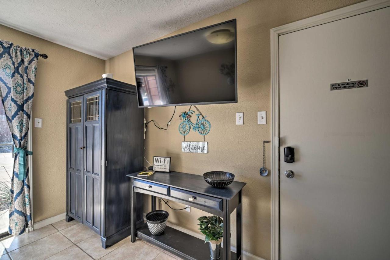 Game Day Retreat Pool Access, 2 Mi To Texas A And M Apartment College Station Exterior photo