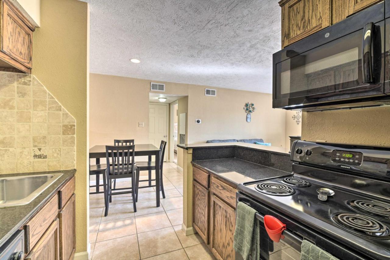 Game Day Retreat Pool Access, 2 Mi To Texas A And M Apartment College Station Exterior photo