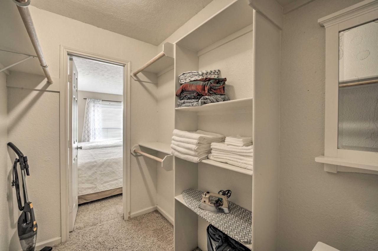 Game Day Retreat Pool Access, 2 Mi To Texas A And M Apartment College Station Exterior photo