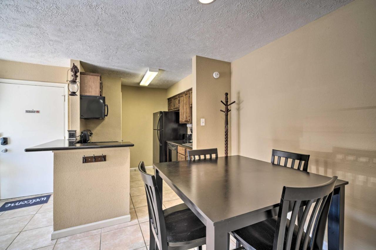 Game Day Retreat Pool Access, 2 Mi To Texas A And M Apartment College Station Exterior photo